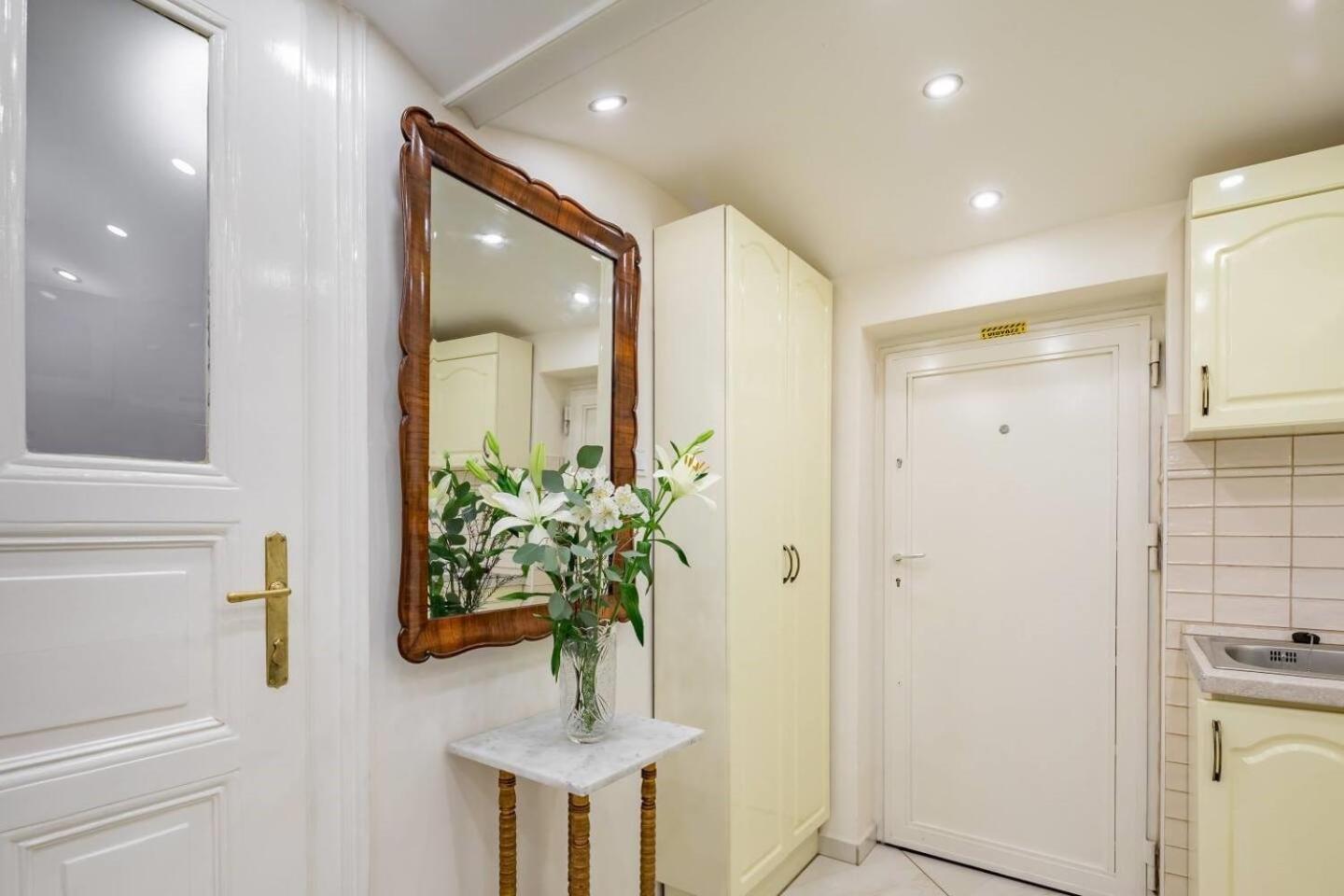 Vamhaz Boulevard Apartments Budapest Esterno foto