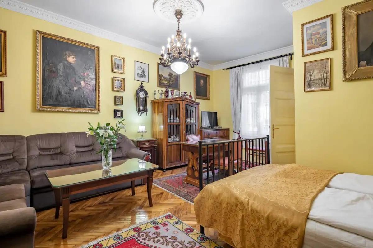Vamhaz Boulevard Apartments Budapest Esterno foto